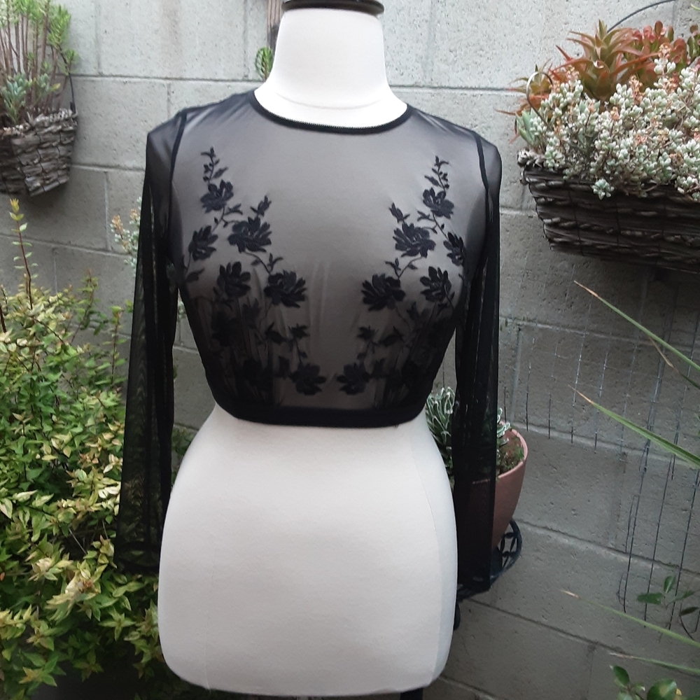 Torrid  under it all crop top - Picture 3 of 8